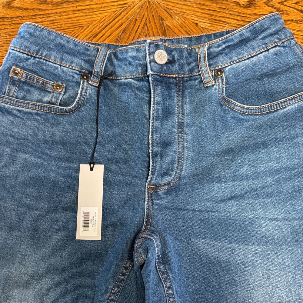 Martha Stewart NWT Weekend cropped button fly straight leg Jeans